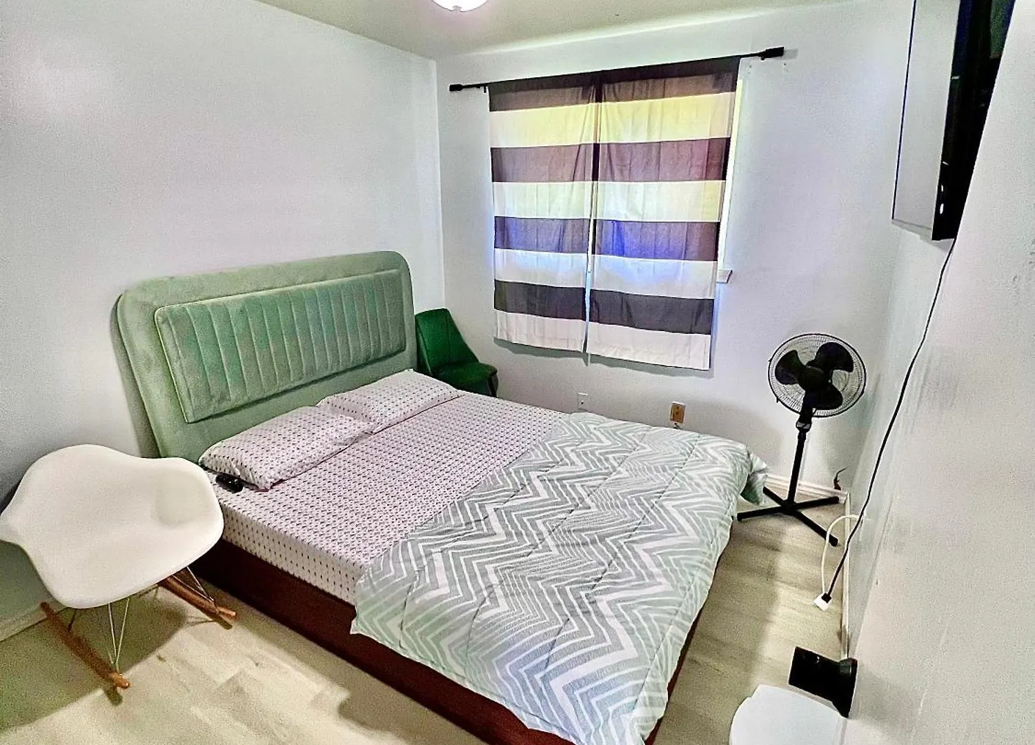 D1 Room Near Airport Brampton 0*,  Canada